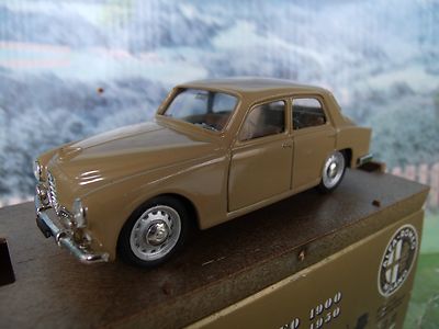 1/43 Brumm (Italy)  Alfa Romeo 1900   #89