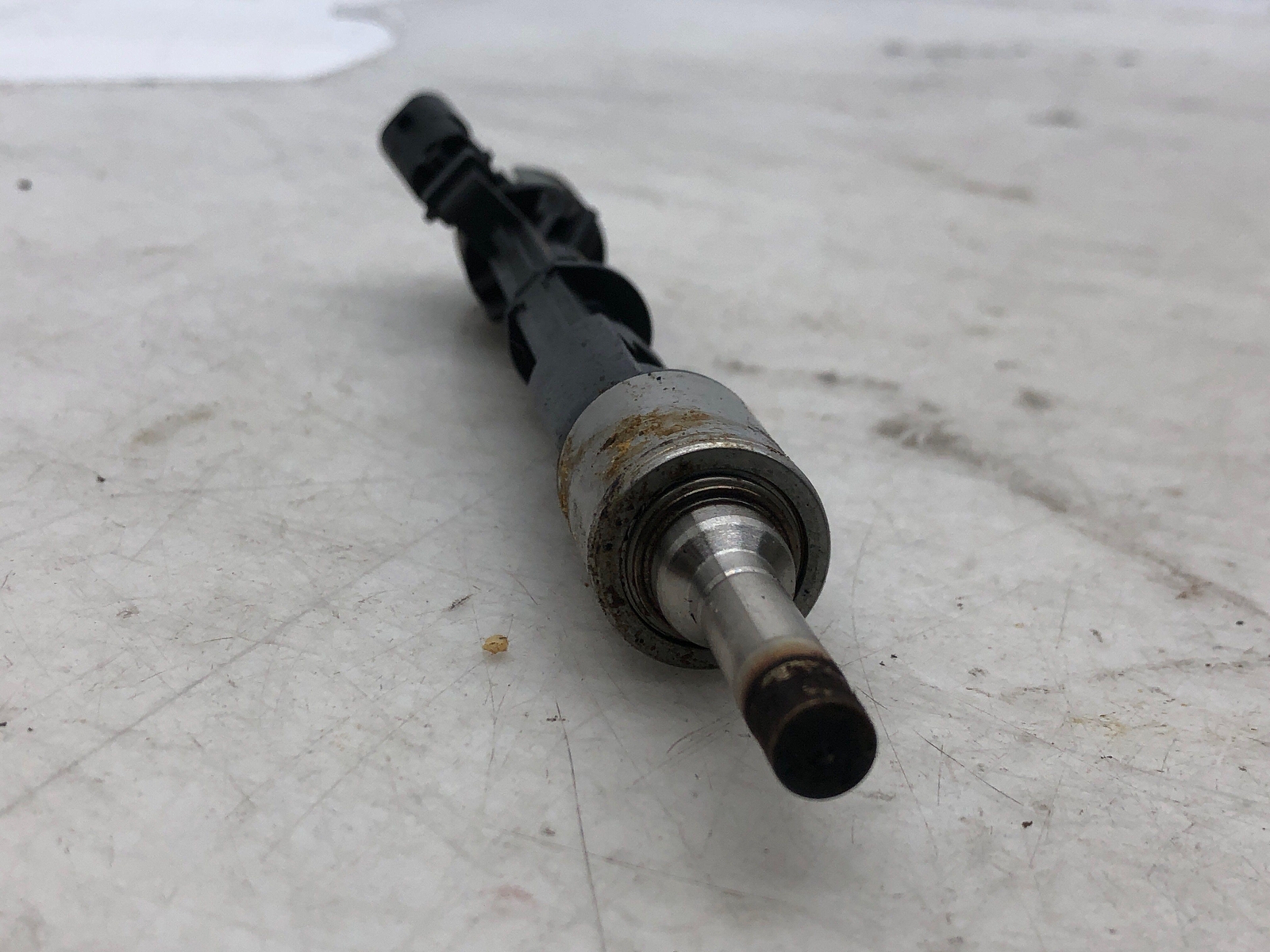 2016-2020 BENTLEY BENTAYGA OEM 6.0L W12 FUEL INJECTOR SET 3PCS *58K MILES*