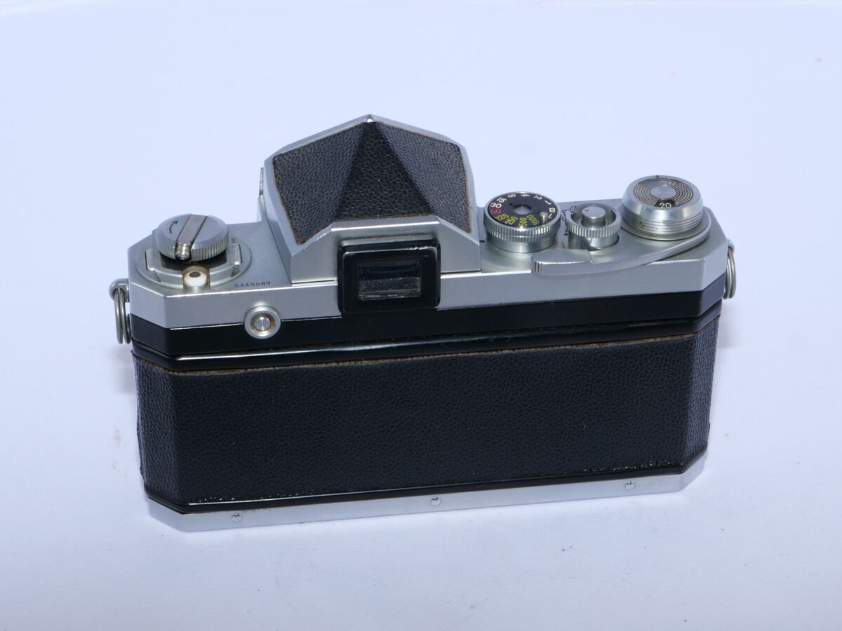 Nikon F 1964 35mm SLR Film Camera. Nikon F Eye Level Prism Nikon F 1964 35mm SLR Film Camera. Nikon F Eye Level Prism