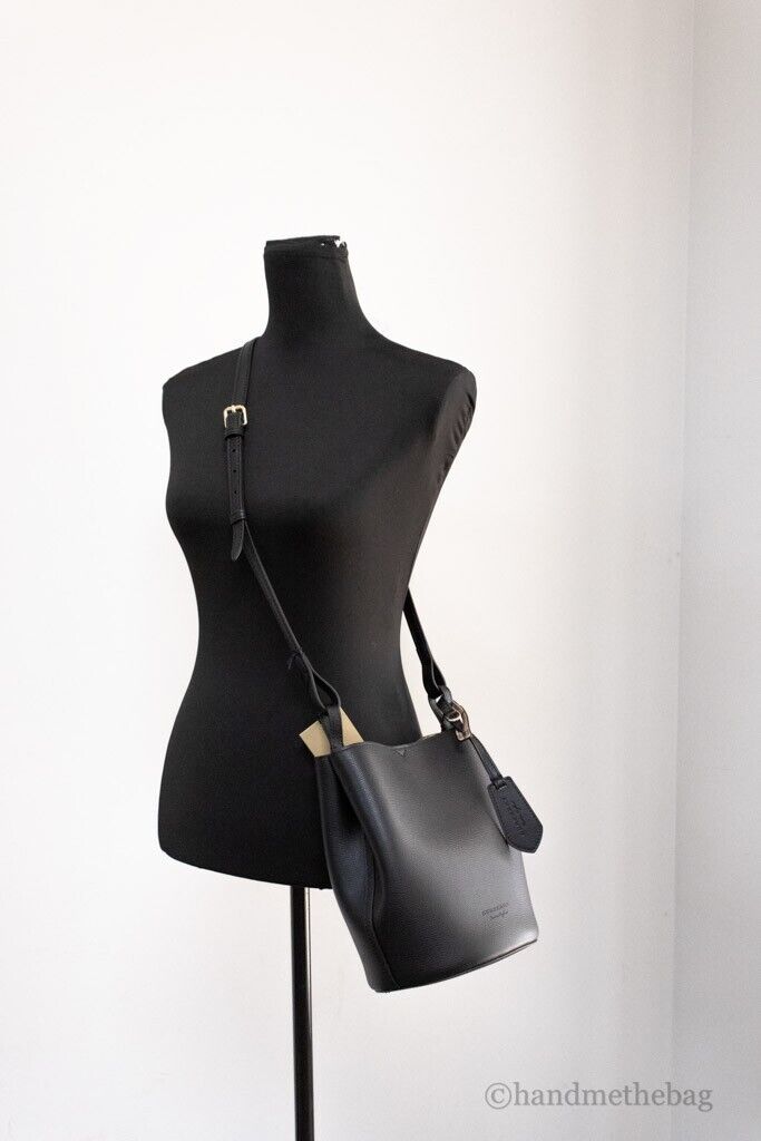 Burberry Lorne Small Black Haymarket Check Pebble Leather Burberry Lorne Small Black Haymarket Check Pebble Leather
