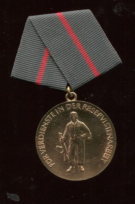 GDR Decoration for Merit in Reservist Work in Bronze in Case