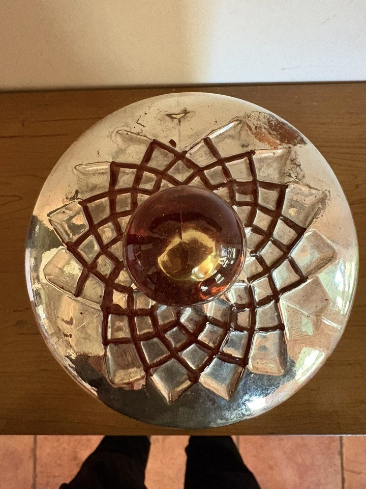 Bote de vidrio cubierto de plata color ámbar envejecido 7”X5” (9X5 con tapa) Foto 3 de 4