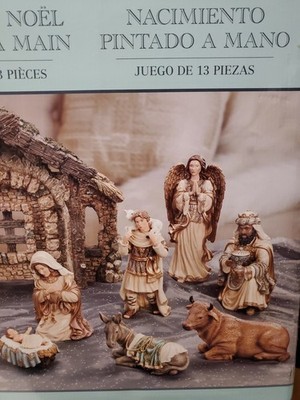 Kirkland Signature Hand Painted Nativity Set, 13-piece 1705465