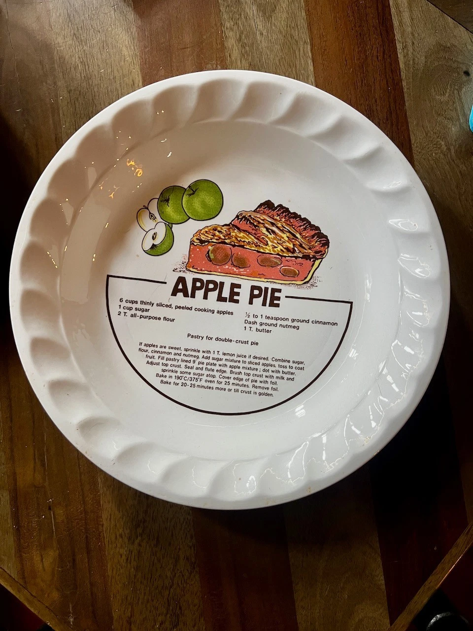 Apple Pie Baking Dish, Round, Pie Plate, Recipe, 26cm, Vintage Ceramic
Opens in a new window or tab