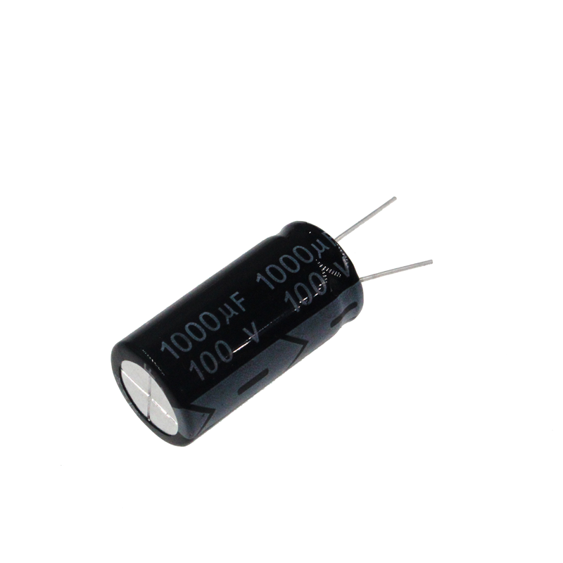 2 Condensatori Elettrolitici 1000uF 100V – 18x35mm – Radiali – Senza Marca