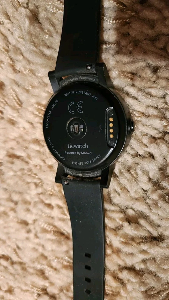 Nice Mobvoi TicWatch E2 Smart Fitness Watch Black Band w Metal Tin - Image 4 of 4