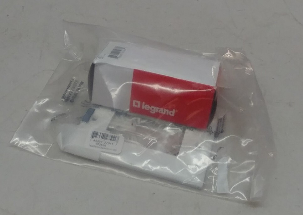 Lot of 20 Legrand Pass & Seymour RCD11W Dual Rocker Switch 15A White w Plates
