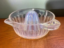 VINTAGE Fry Opalescent Ribbed Glass Citrus Reamer Juicer / Heat Resistant / 1967