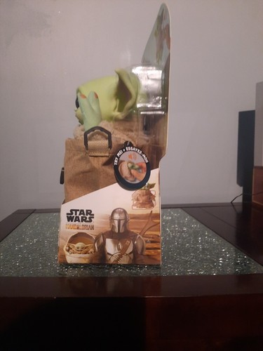 STAR WARS: The Mandalorian - The Child 11” Plush With Sounds And Carry Bag- New! - Picture 4 of 7