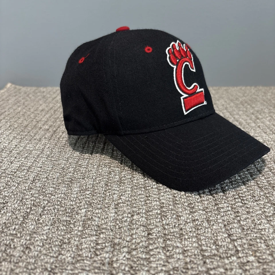 Cincinnati Bearcats Fitted Hat 6 7/8 Zephyr Black With Red Embroidery - Image 3 of 4