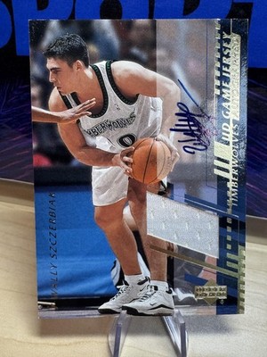 2000-01 Upper Deck #WS-H Wally Szczerbiak UD Game Jerseys & Auto