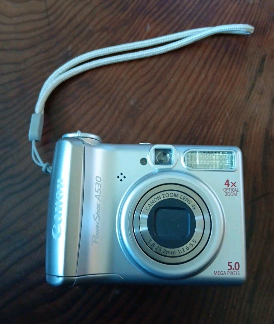 Canon PowerShot A530 5.0MP Digital Camera - Silver (SELPHY Canon PowerShot A530 5.0MP Digital Camera - Silver (SELPHY