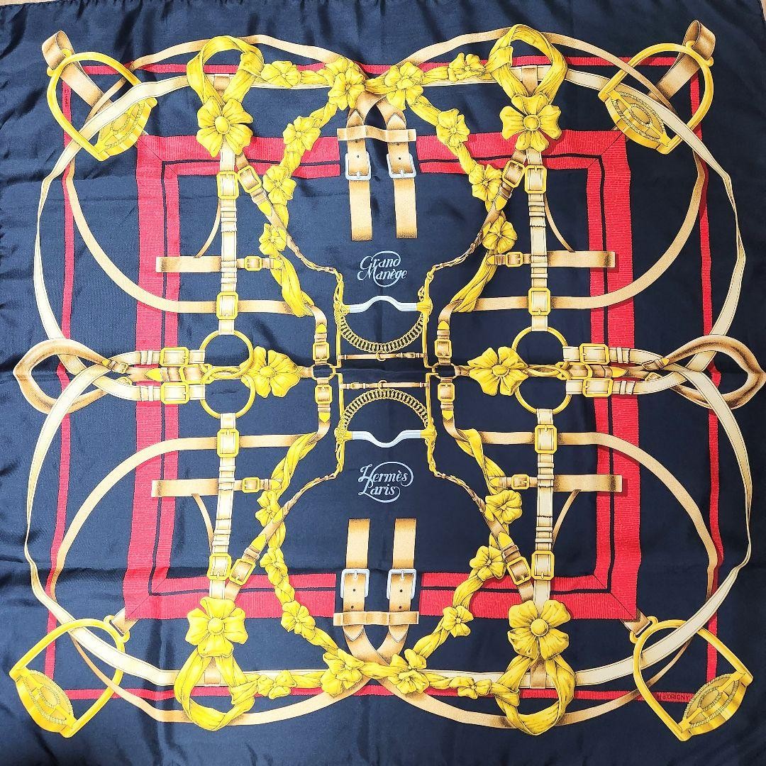 Hermes 100% Silk Carre 90 Scarf in Classic Design 0710