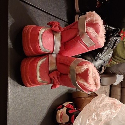 Size 8 Buster Brown Girls' Pink Heart Bow Fur Snow Boots, Flat Heel