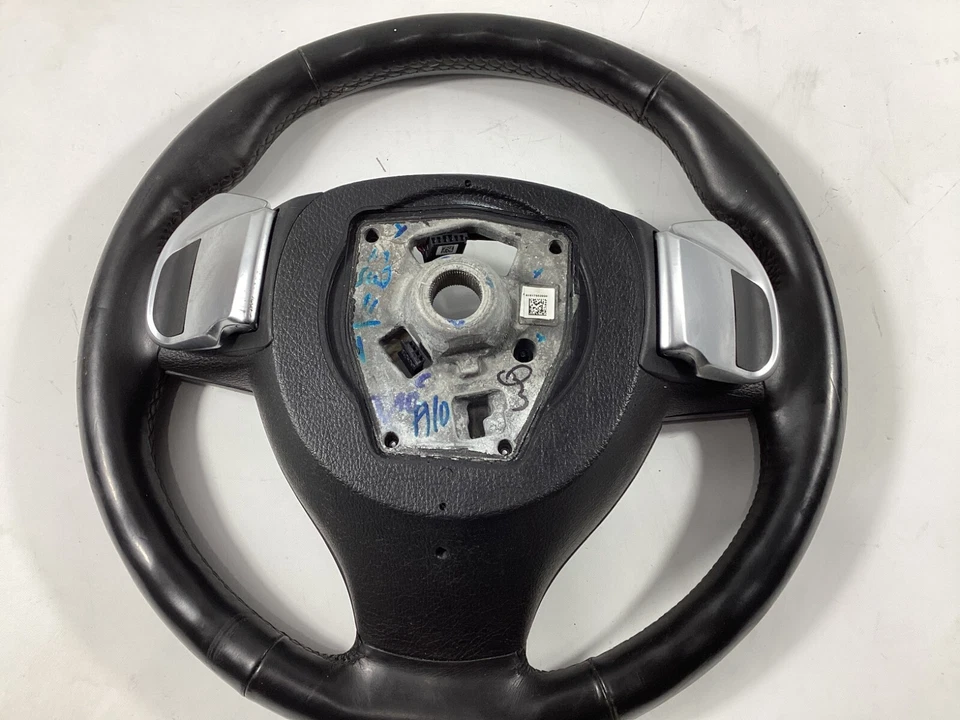 BMW 550I XDRIVE 2011-2016 volante cuero negro con interruptores OEM. Foto 2 de 4