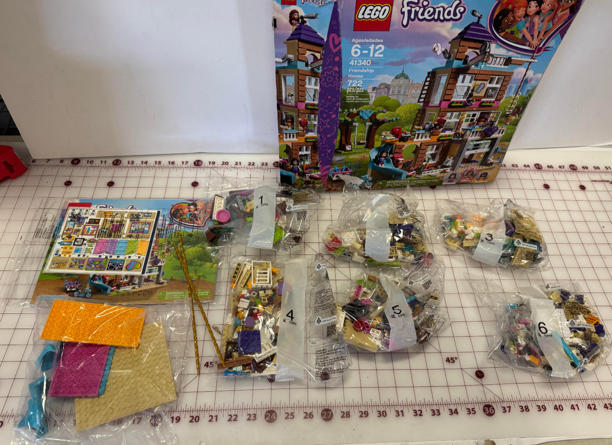 Buy LEGO FRIENDS: Friendship House (41340) online
