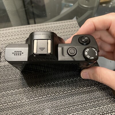 4K DIGITAL SLR CAMERA/VIDEO CAMERA - MODEL DC201 Works Great