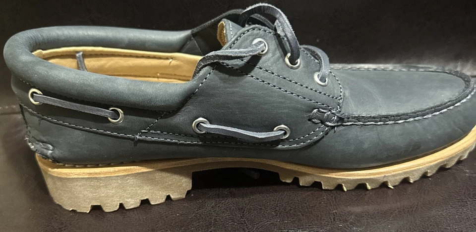 Timberland 男式经典 3 眼凸耳手工缝制船鞋正品 A5RZ4 9 码 — 第 2/2 张图片