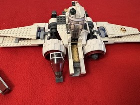 LEGO Star Wars: ARC-170 Starfighter (8088) Incomplete with 3 Mini Figures (Read)