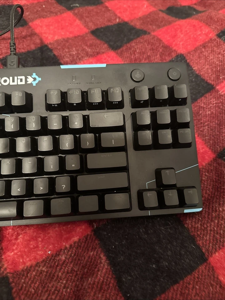 Logitech TKL Pro Gaming Keyboard Red, Linear Switches, Shroud Edition - Image 4 of 4