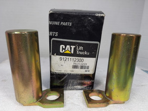 2 Cat Lift Trucks Tilt Cylinder Pins #9121112300