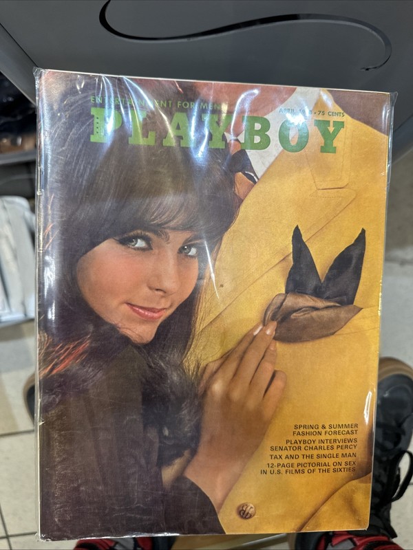 Playboy Magazine APRIL 1968 CENTERFOLD INTACT