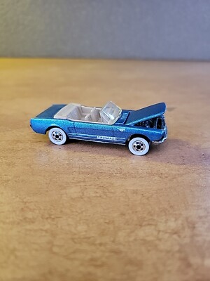 Vintage Hot Wheels '65 BLUE Ford Mustang Convertible Opening Hood