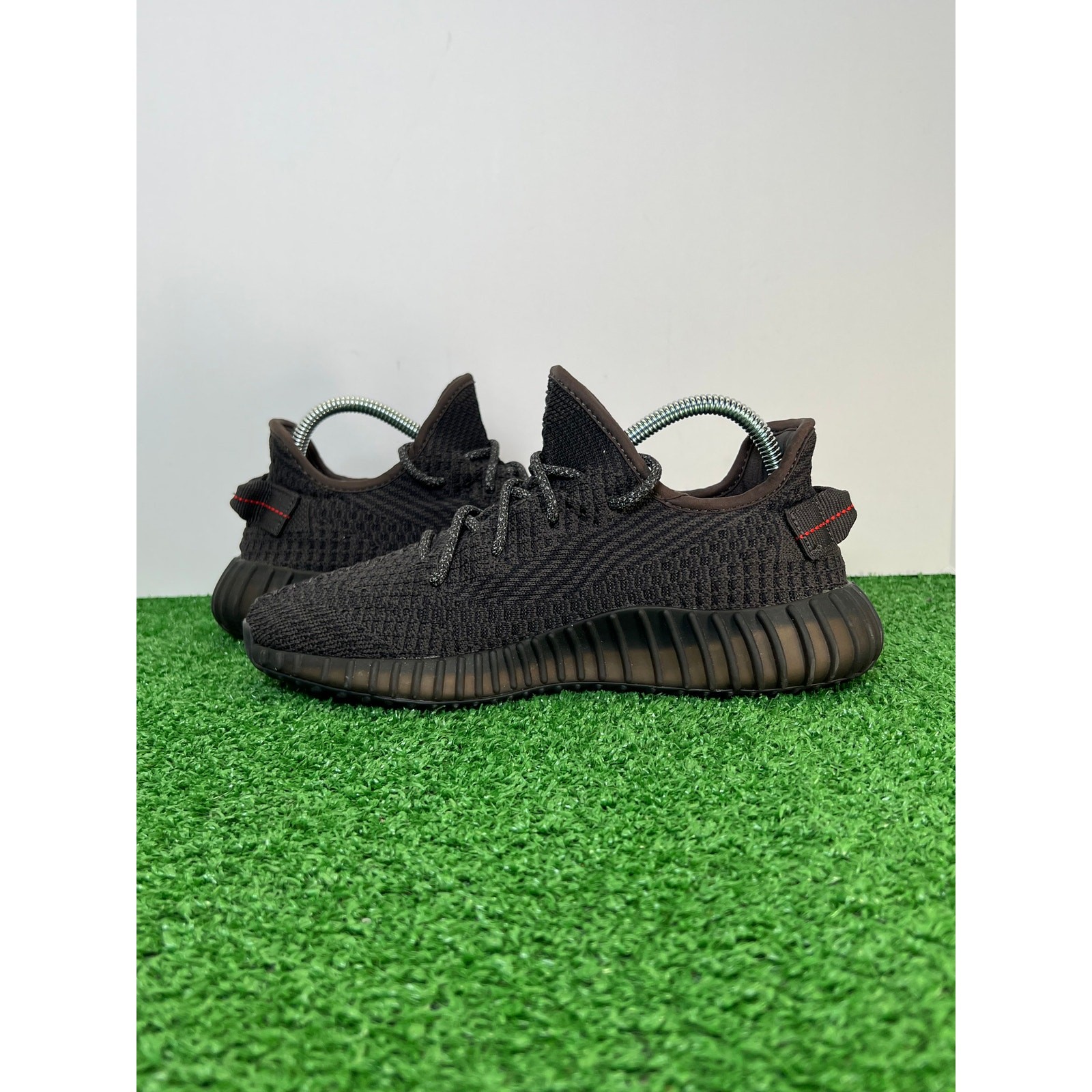 Adidas Yeezy Boost 350 V2 Black Non Reflective FU9006 SZ 6.5 thumbnail 4