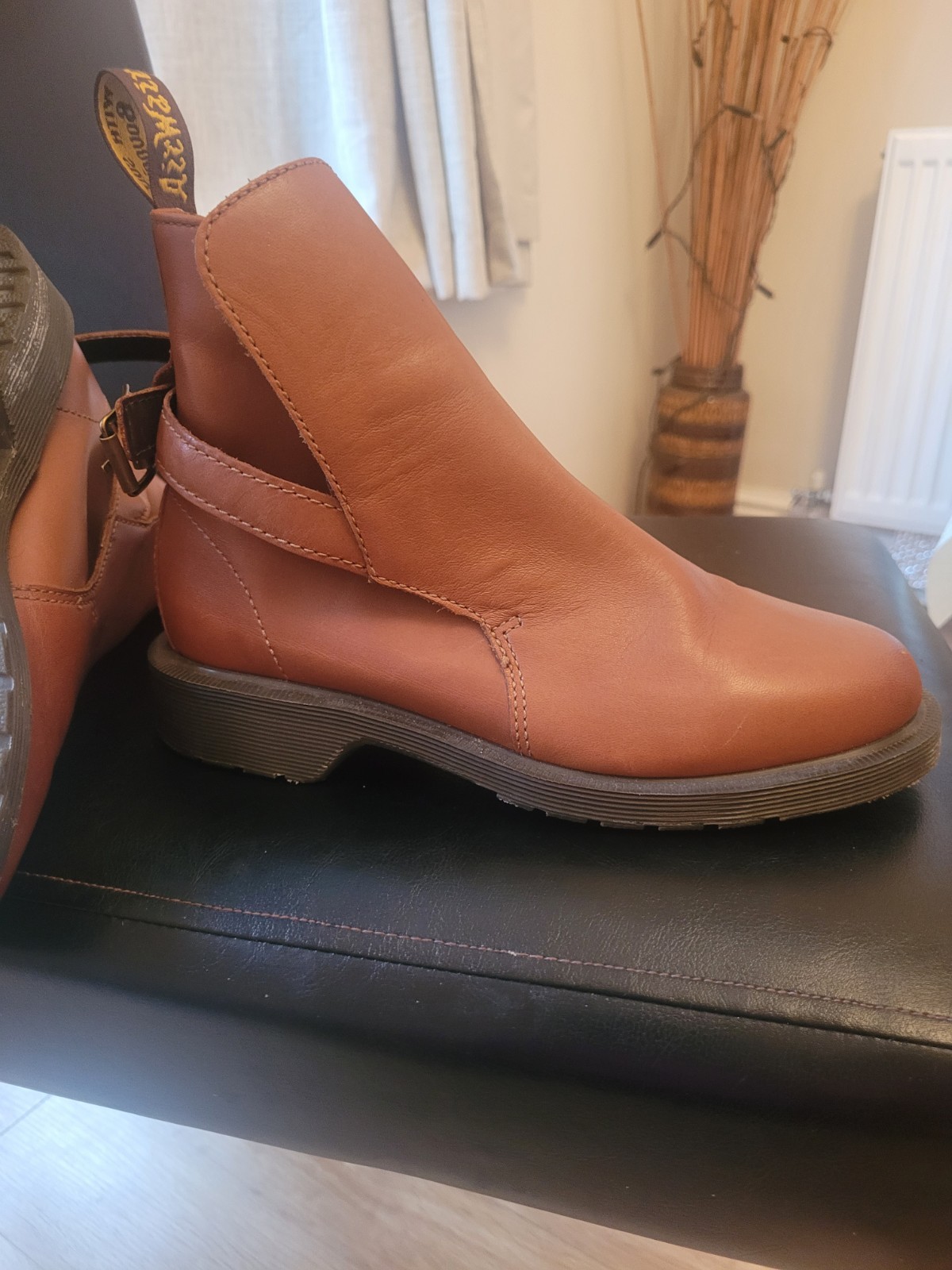 Dr. Martens Embury Chelsea Boot Size 4 image 5