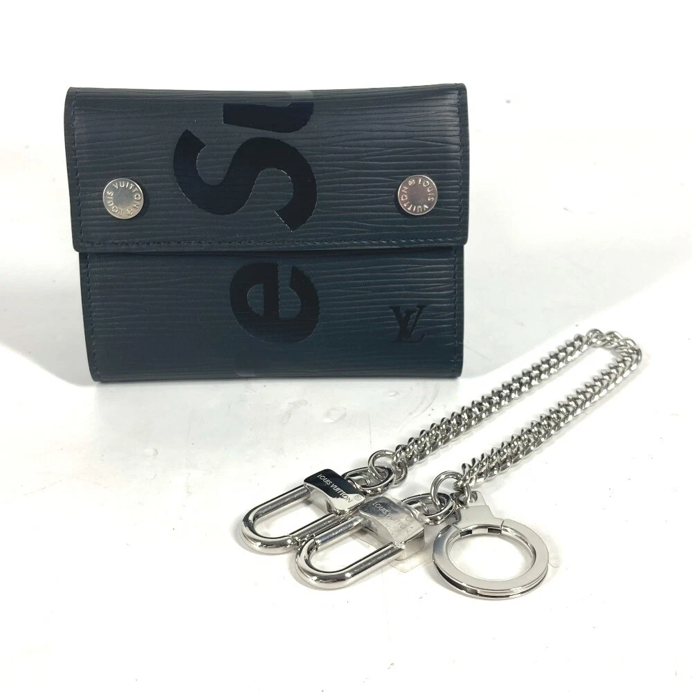 Portefeuille LOUIS VUITTON M67711 Epi Supreme collab CH.CP WALLET triple jamais utilisé