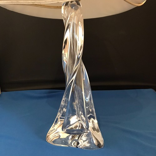 Classic French Hand Shaped Crystal Glass Lamp (c. 1930s-50s) - Picture 12 of 14