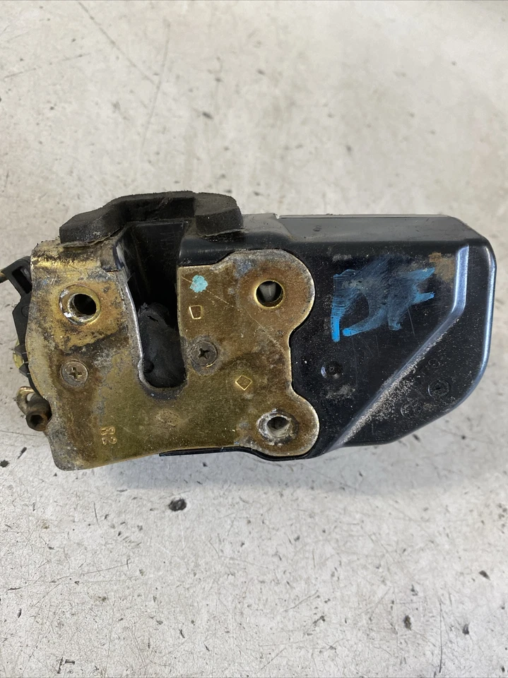 2006 JEEP GRAND CHEROKEE DRIVER TRAVA DE PORTA LATERAL DIREITA DIANTEIRA - Imagem 2 de 4