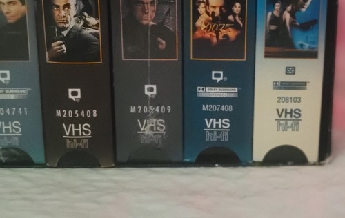 JAMES BOND COLLECTION 007 Gift Set - (VHS, 1999, 7-Tape Set M207931) - FAST SHIP - Picture 6 of 9