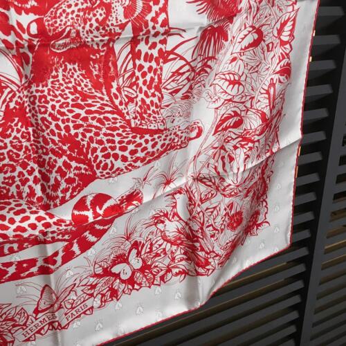 Bufanda de seda HERMES Carre 90 Jungle Love 35 pulgadas 90 cm Robert Dallet nueva - Imagen 4 de 9