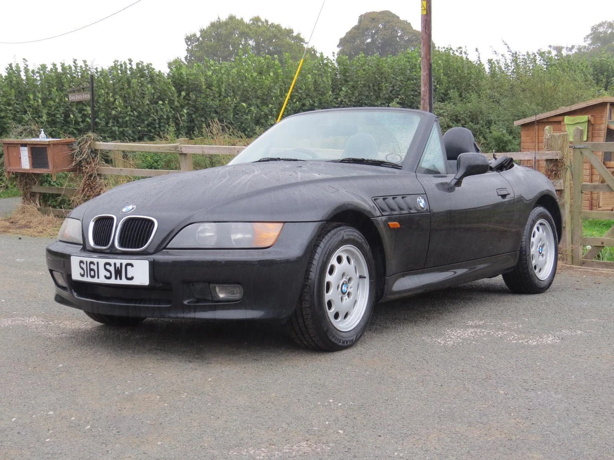 Bmw Z3 1.9 Automatic electric roof heated seats SUPER CLEAN