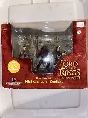 The Lord Of The Rings The Two Towers ARAGORN, ELVEN WARRIOR, URUK-HAI BERSERKER