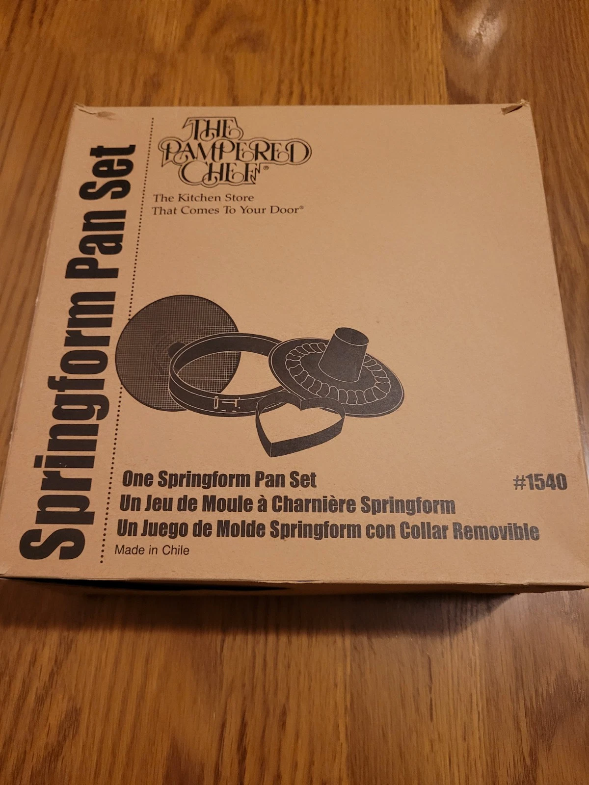 PAMPERED CHEF SPRINGFORM PAN SET USED RETIRED #1540
