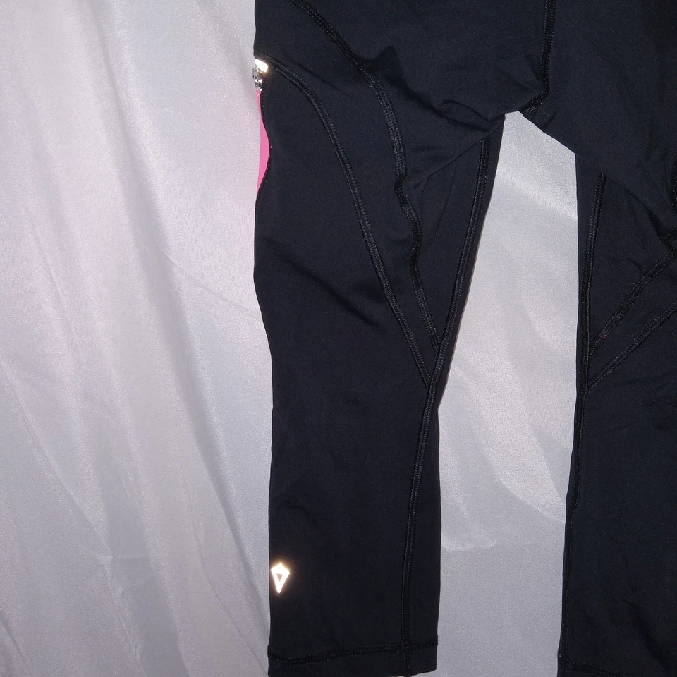 Ivivva By Lululemon Cropped Leggings Pink And Black Girls Size 10 Stretch Active - Image 4 of 4