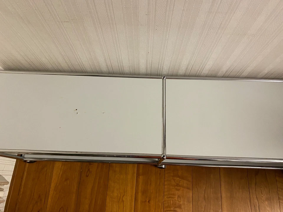 Sideboard USM Haller weiß mit Rollen und Chromgestell - Bild 3 von 4