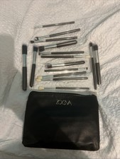Zoeva Makeup Brush Set With Bag