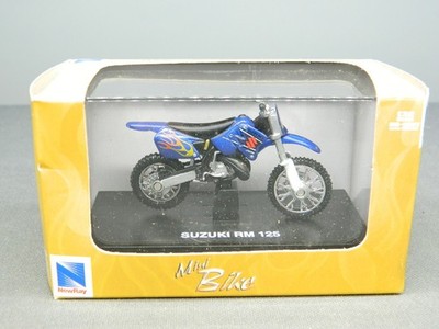 1/32 Diecast New Ray MINI BIKE SUZUKI RM 125 New in Box