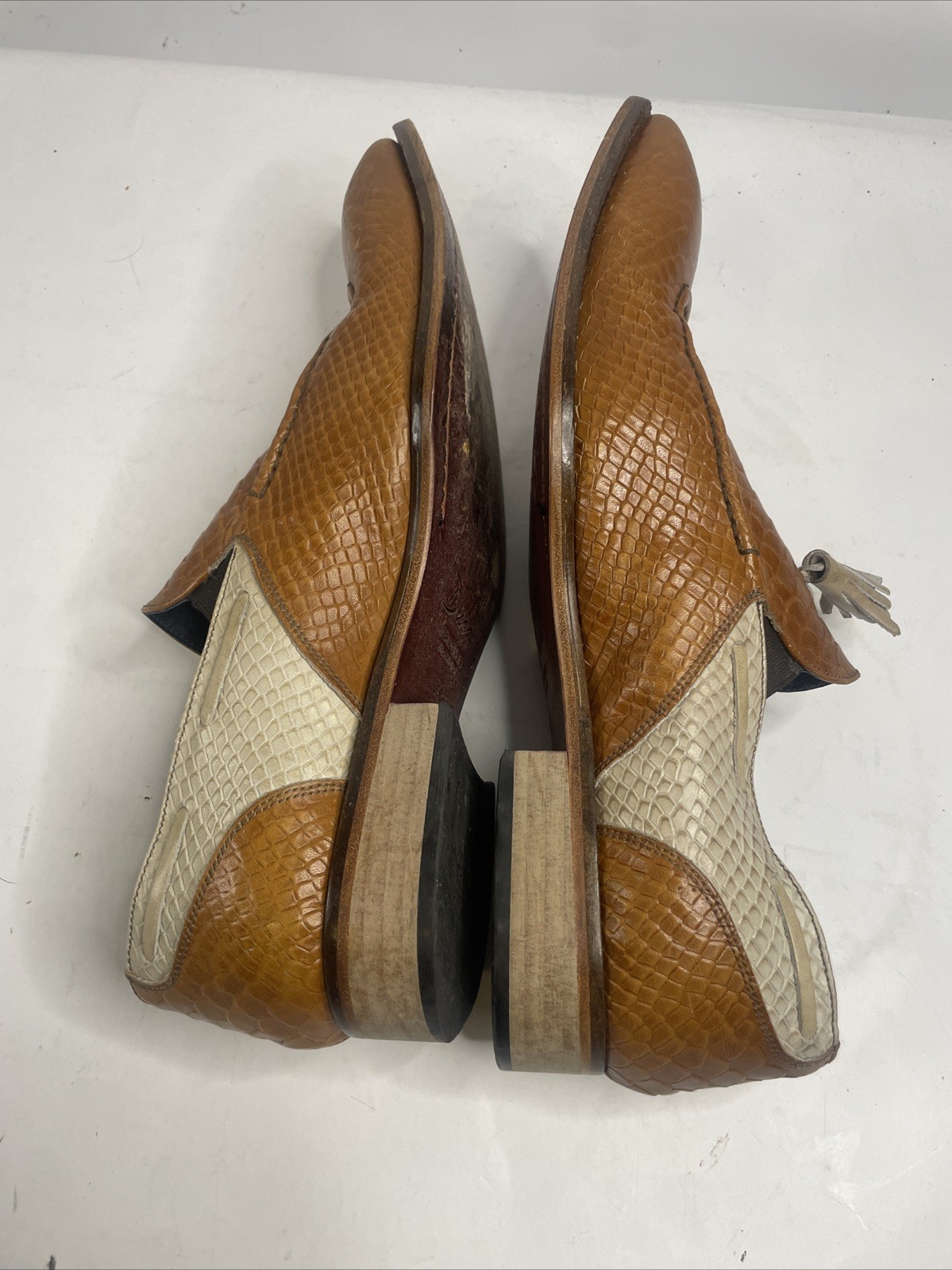 Duca Leather Alligator Pattern Two Tone Leather T… - image 10