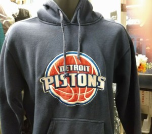 detroit pistons pullover