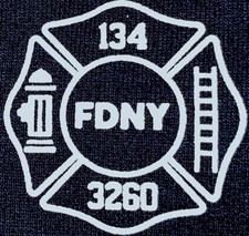 FDNY NYC Fire Department New York City SweatShirt Sz L Brooklyn Manhattan Bronx