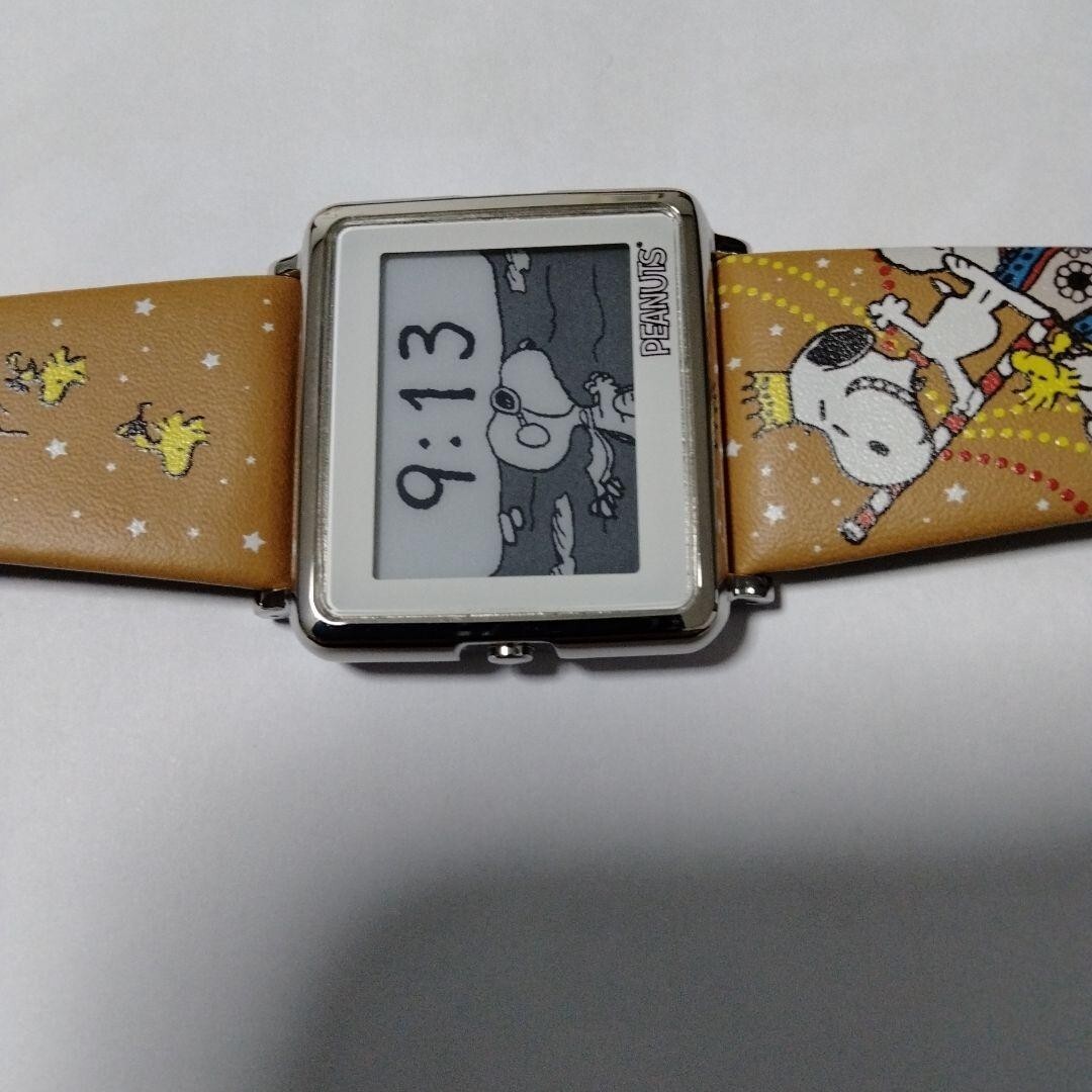 Seiko Epson Smart Canvas Snoopy Watch Peanuts Collaboration