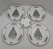 Johnson Brothers Victorian Christmas Dinner Plates 10-3/4", Saucers 5" Set of 8 