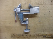 Unbranded Aluminum Clamp On Anvil Bench Vise,2-3/8" Jaws,1-3/4" Capacity VGC
