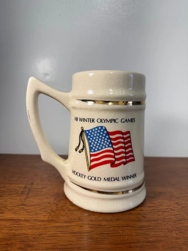 Taza ganadora medalla de oro hockey 1980 Juegos Olímpicos de Invierno EE. UU. Lake Placid de colección Foto 3 de 4