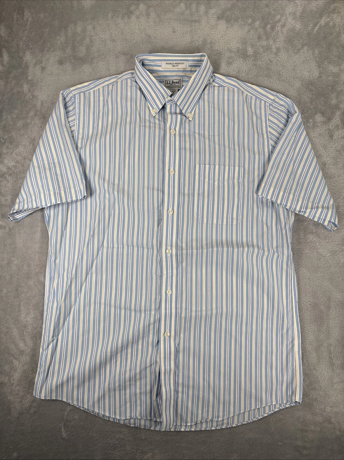 LL Bean Vintage Men's Blue Striped Button Short Sleeve Shirt Size Medium (5694)