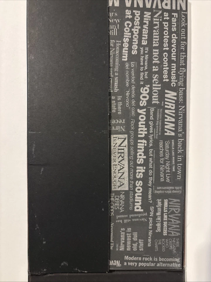 Nirvana with the Lights Out 2004 Box Set, 4-Disc, 3-CD Foto 3 de 4